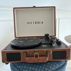 Victrola Bluetooth Turntable